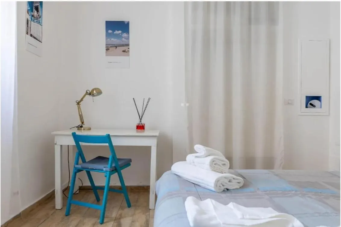 Dalmazia Room Бари 0*,  Италия